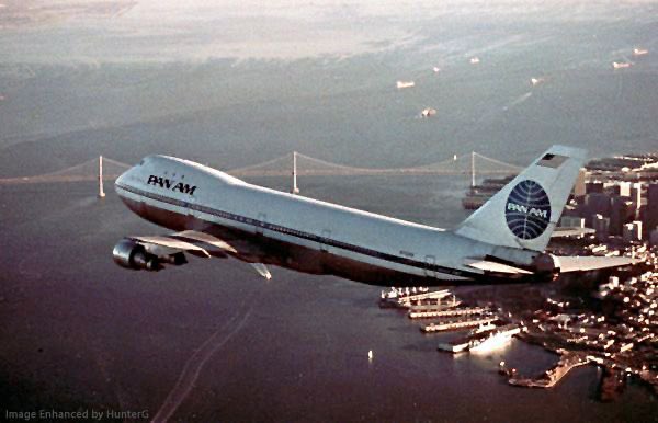 Pan Am 747 over SF