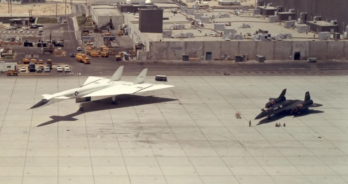 XB 70 and SR-71